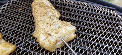 Check internal temperature: The ideal internal temperature for cooked cod is 140-145°F.