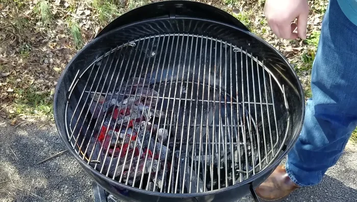 Preheat the grill for 4-5 minutes to at least 400°.