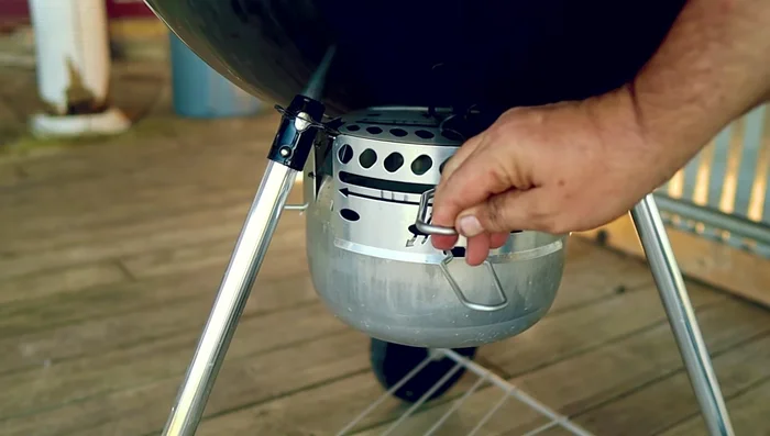 Open the bottom vent all the way.