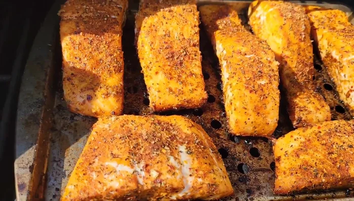 Rest and serve: Remove the salmon from the grill. Let it rest for a few minutes before serving. Enjoy!