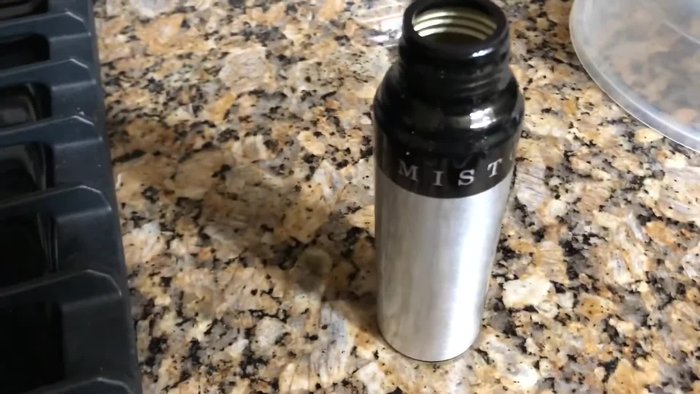 Disassemble the Misto oil sprayer completely.