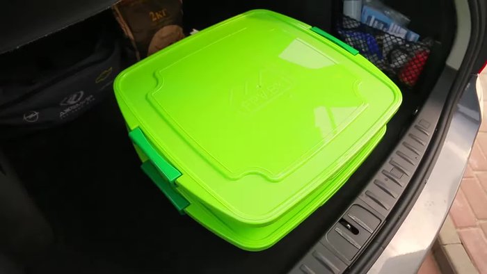 Use the special draining plan to preserve the juices of vegetables and fruits.