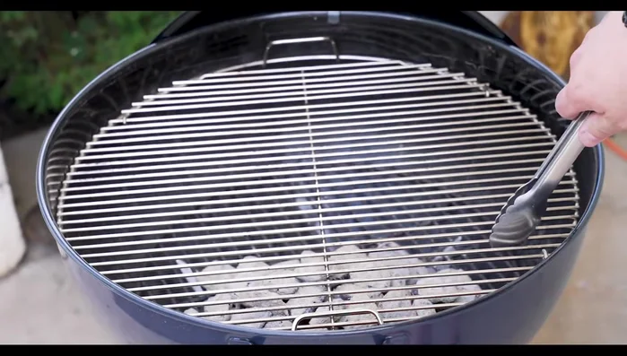 Sprinkle the chips evenly.