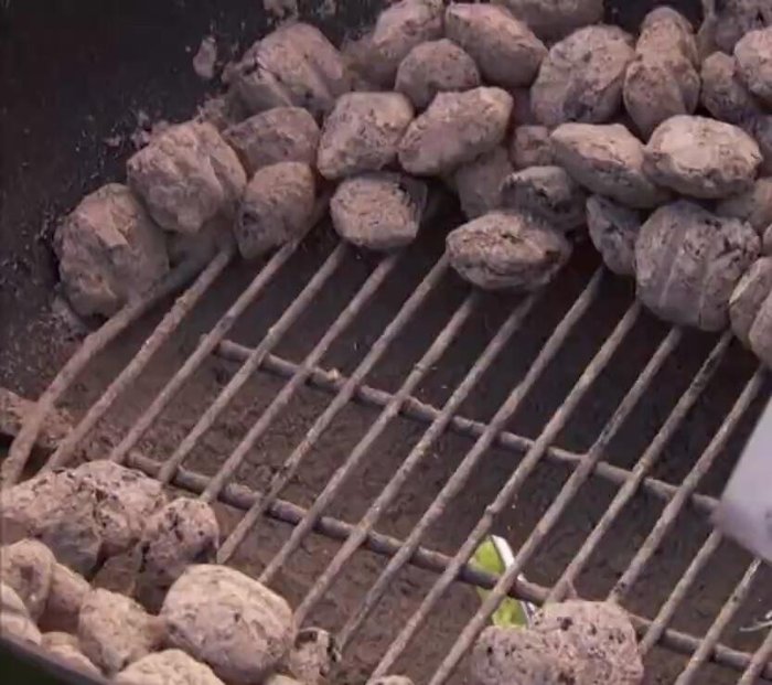 Oil the grill grates to prevent sticking.