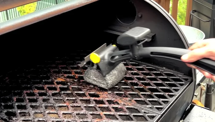 Flip the grates (if desired) and repeat the scrubbing process on the other side.