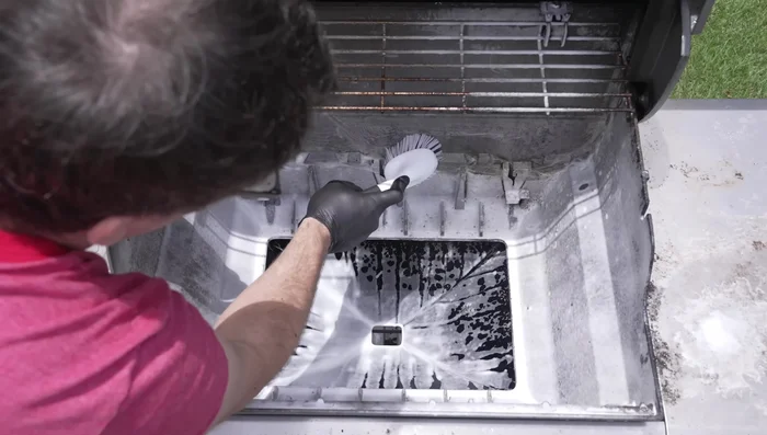 Thoroughly rinse all cleaner residue.