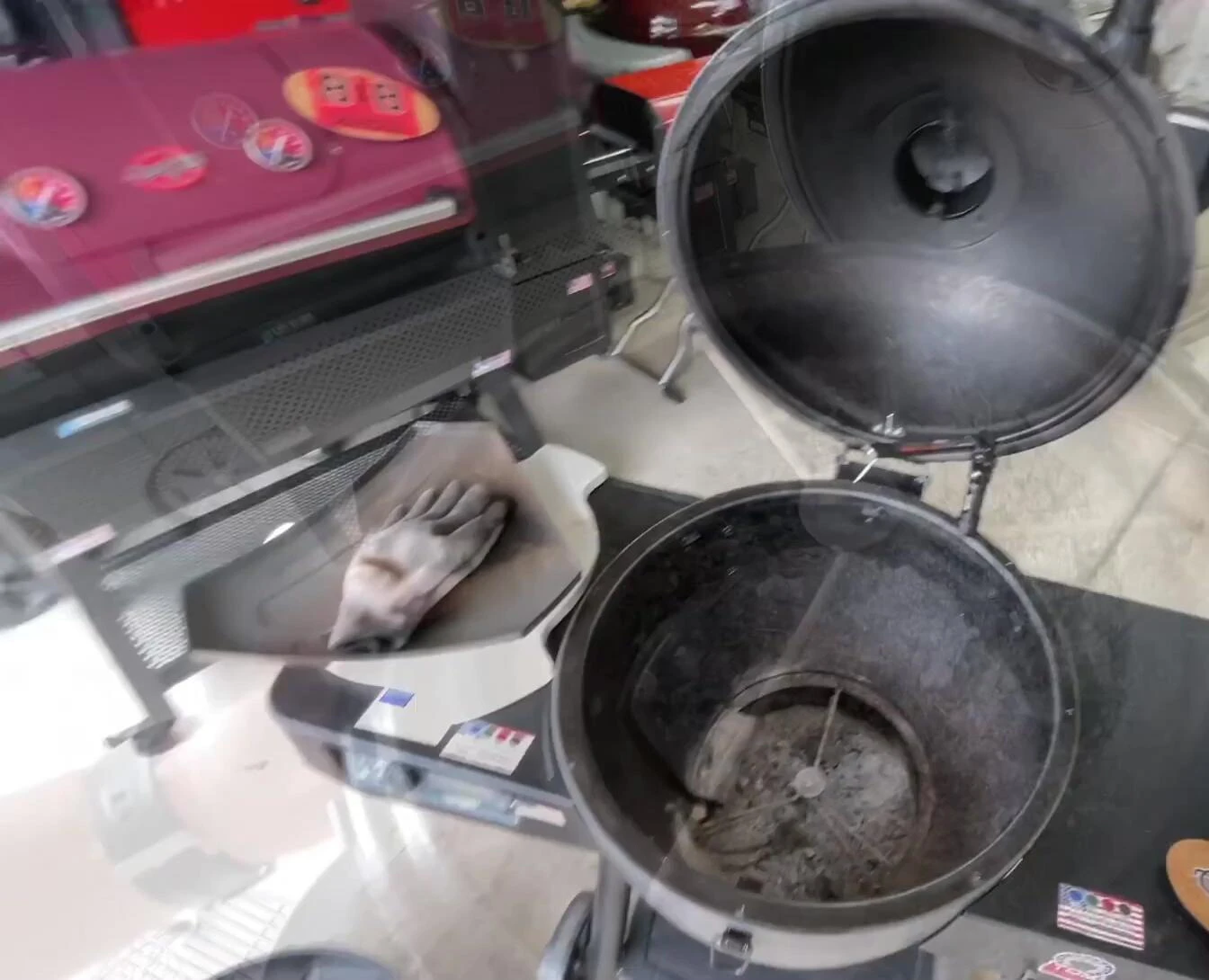 A comparison of the ash pan's design.