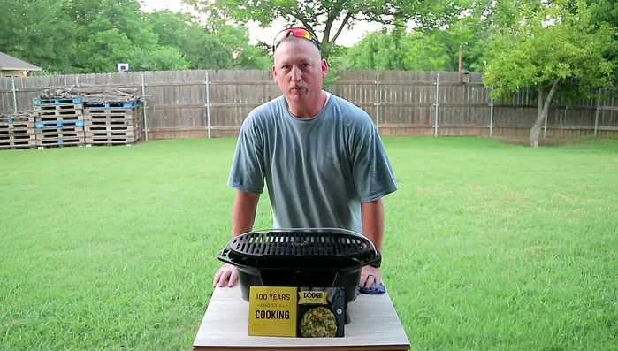 Lodge Sportsman's Charcoal Grill