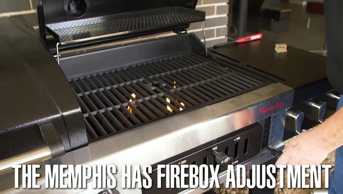 Memphis Grill: Adjustable firebox for precise cooking
