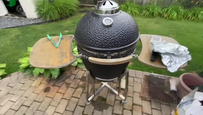 Vision Grills Komodo charcoal grill