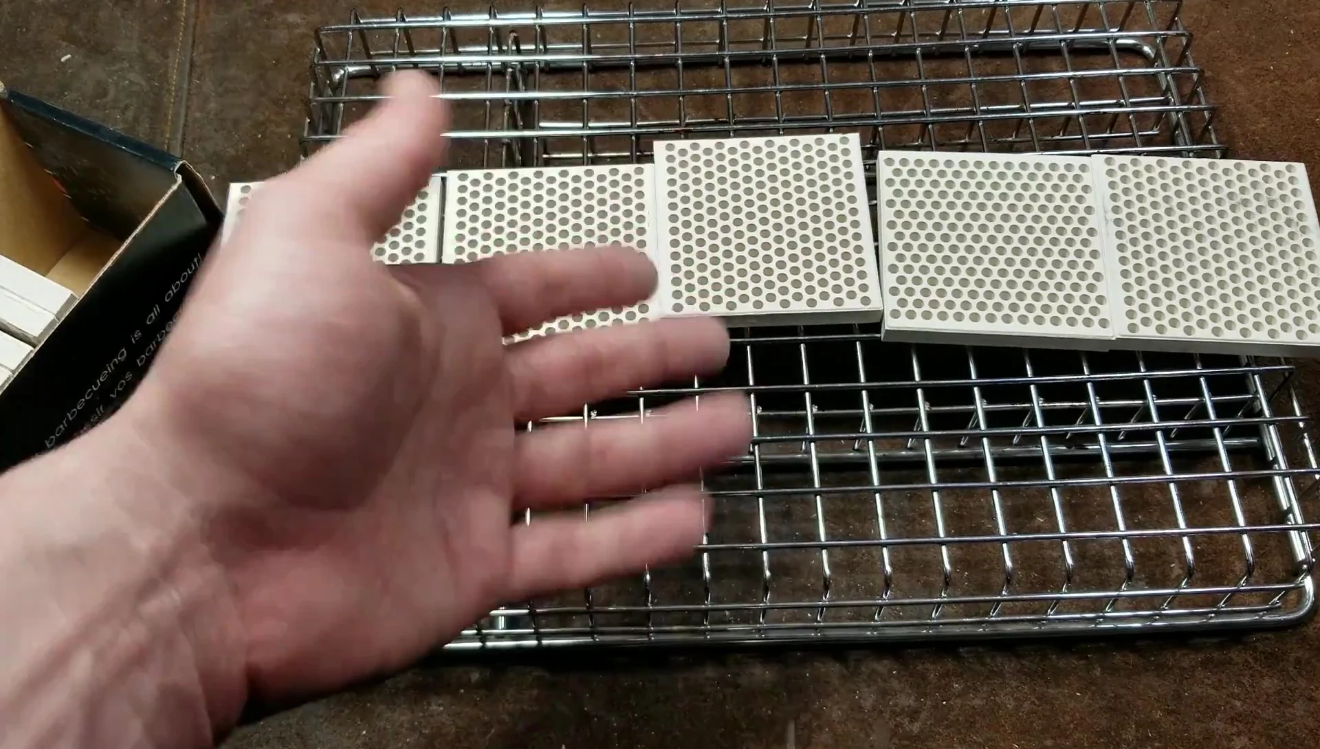 Ceramic grill bricks reduce flare-ups.