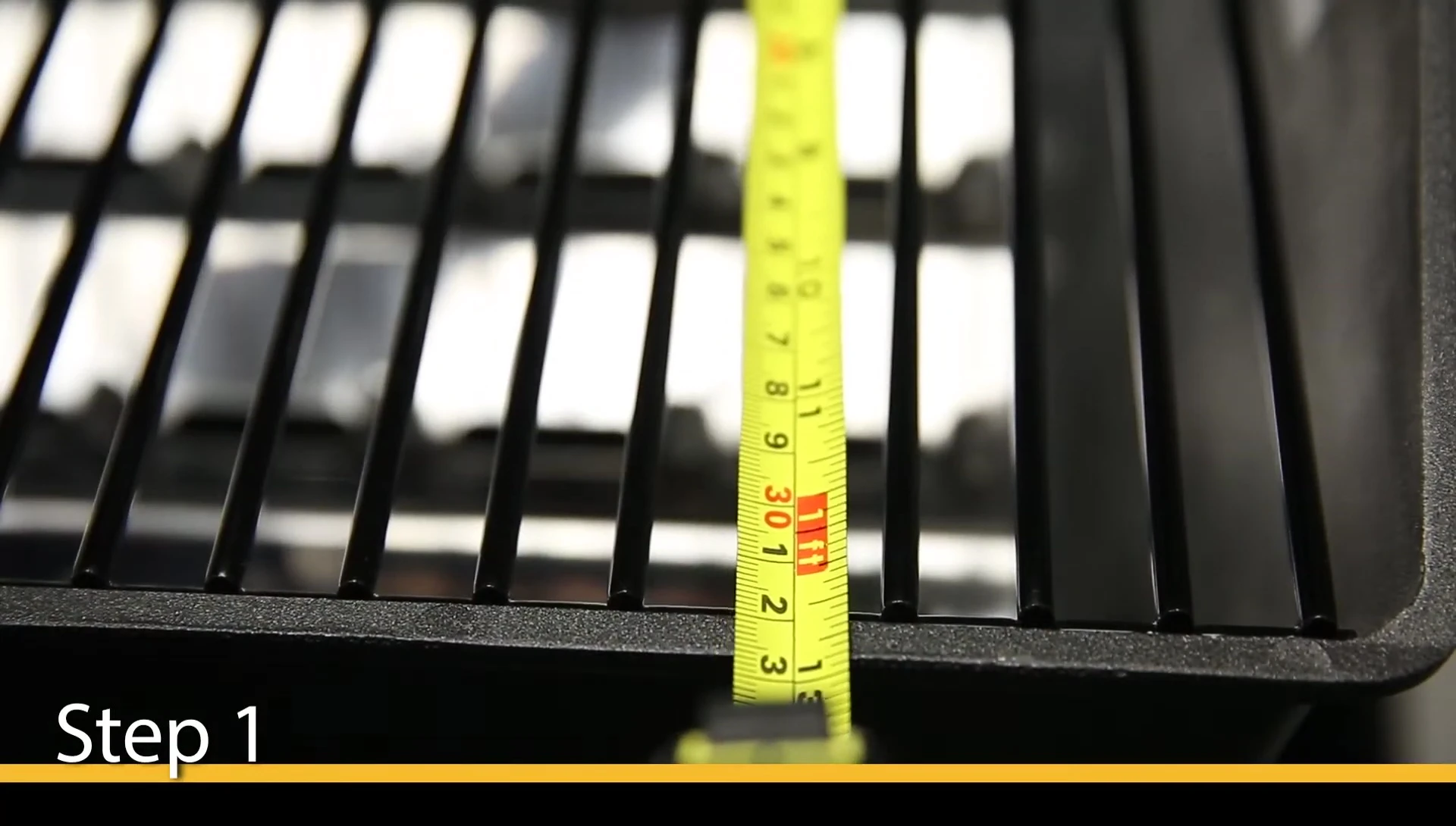 Measuring grill grate for replacement