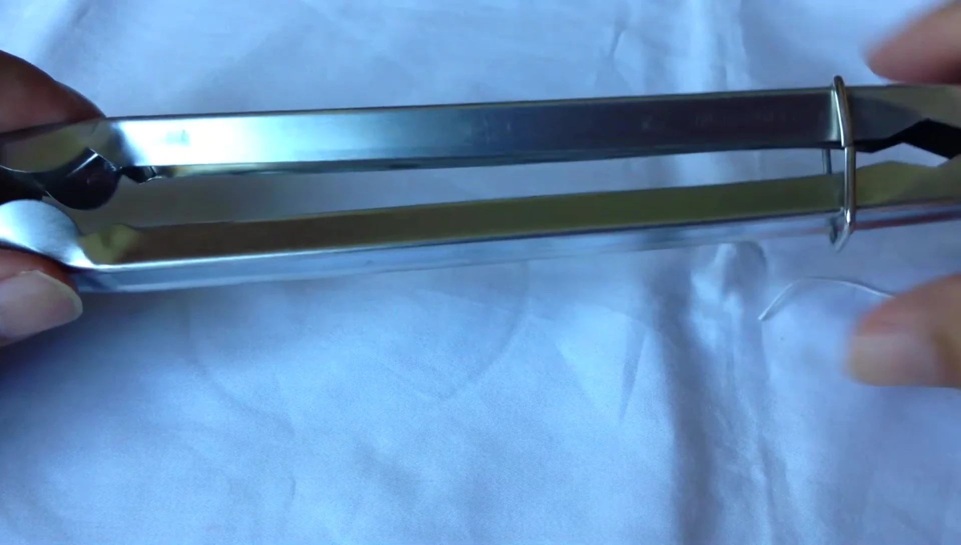 Meatlord's Grill Tongs: Heavy-duty, locking tongs