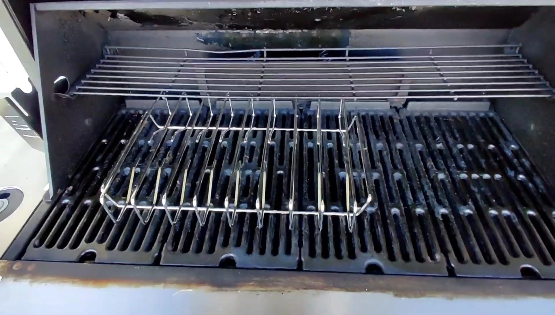 Traeger rib rack on grill grates