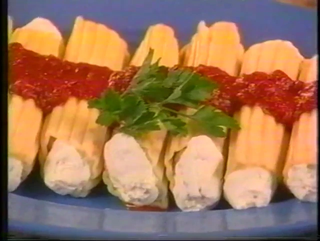 Manicotti pasta dish, creamy filling