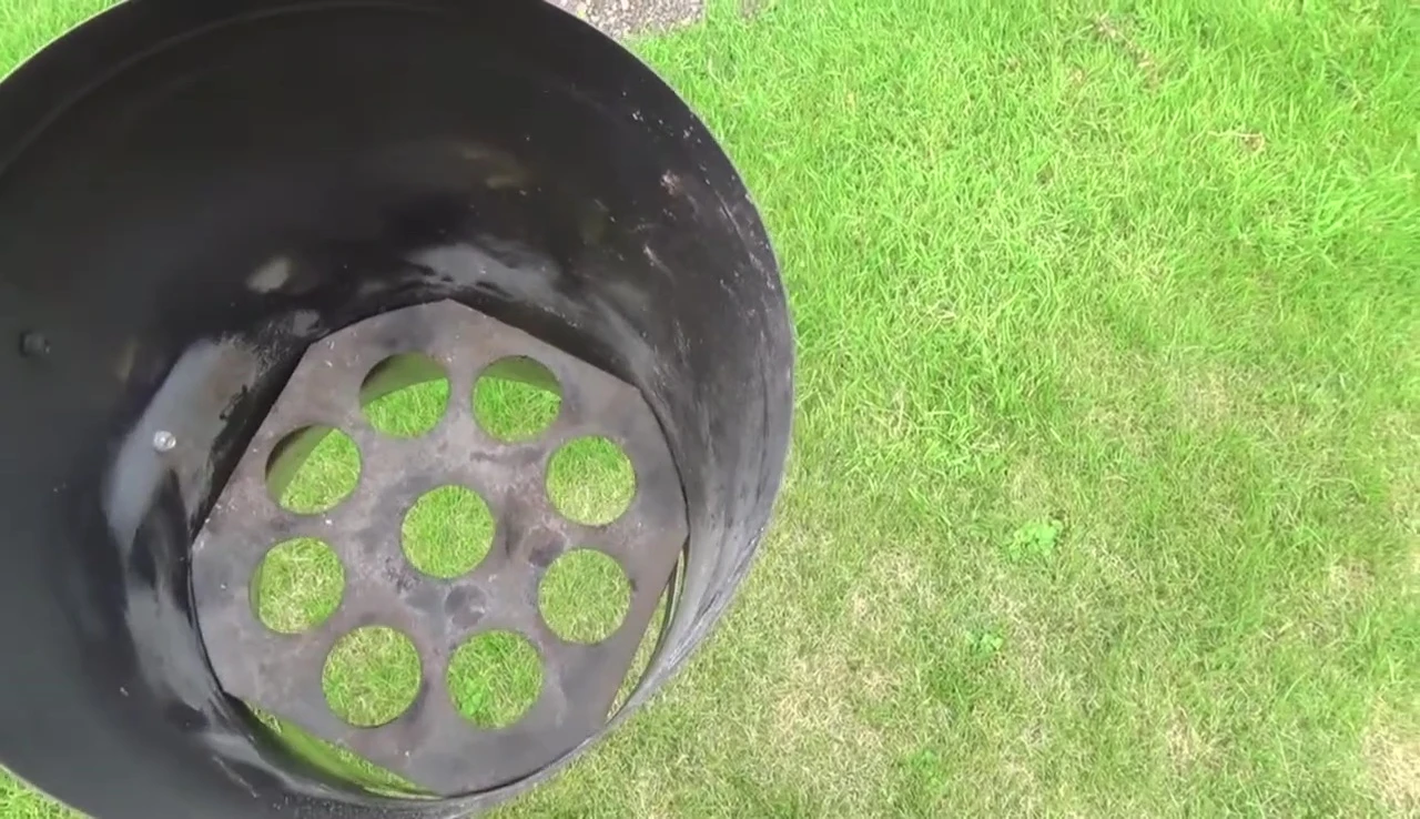 BBQ chimney starter, efficient charcoal grilling
