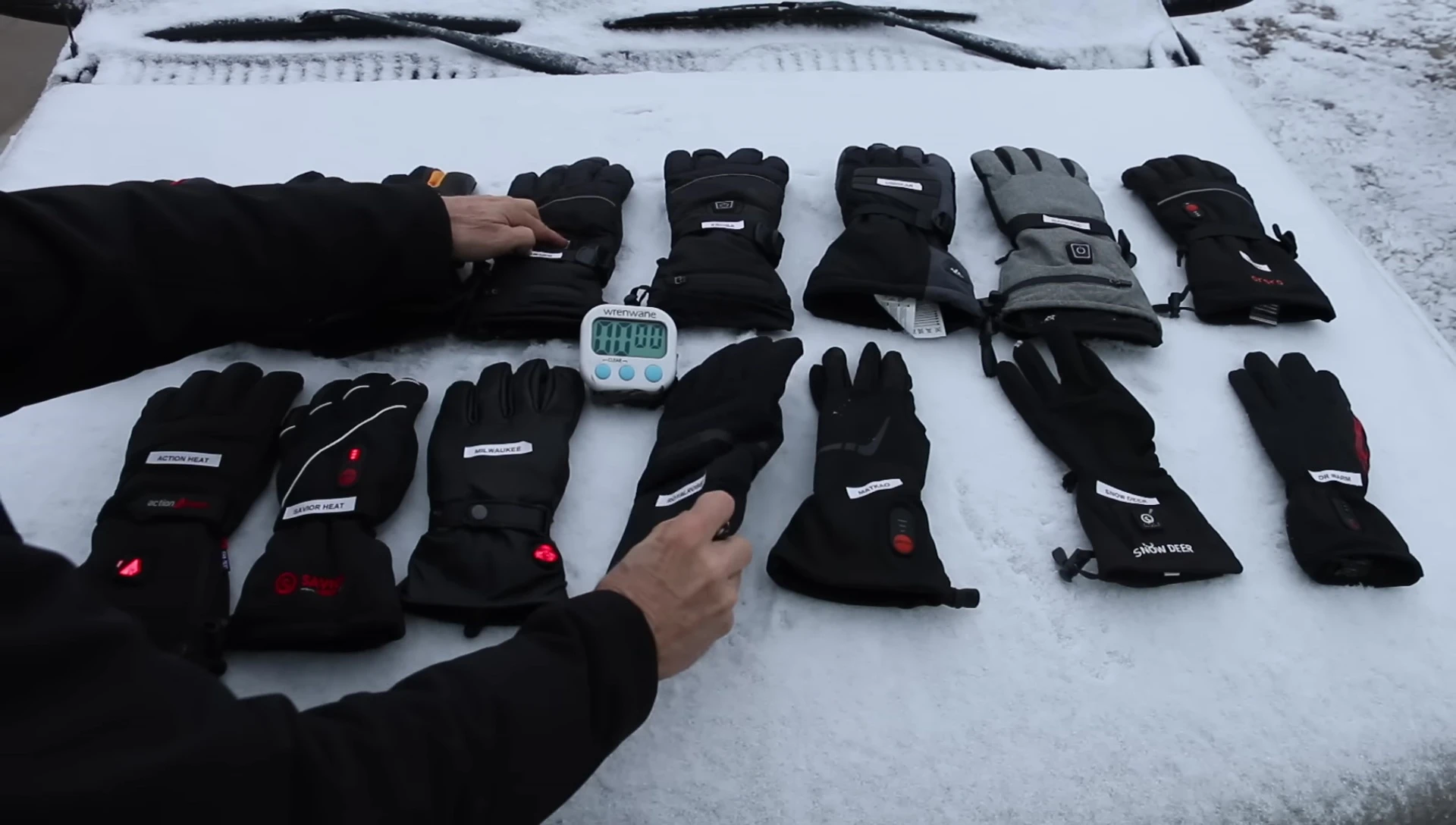 Various heated gloves comparison