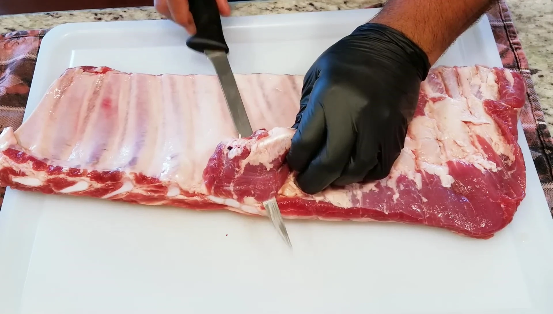 Preparing ribs for smoking