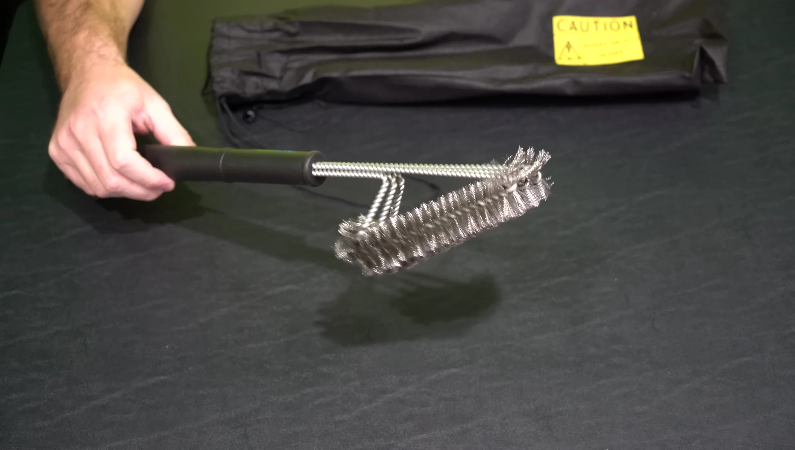 PANCOOK grill brush with sharp bristles