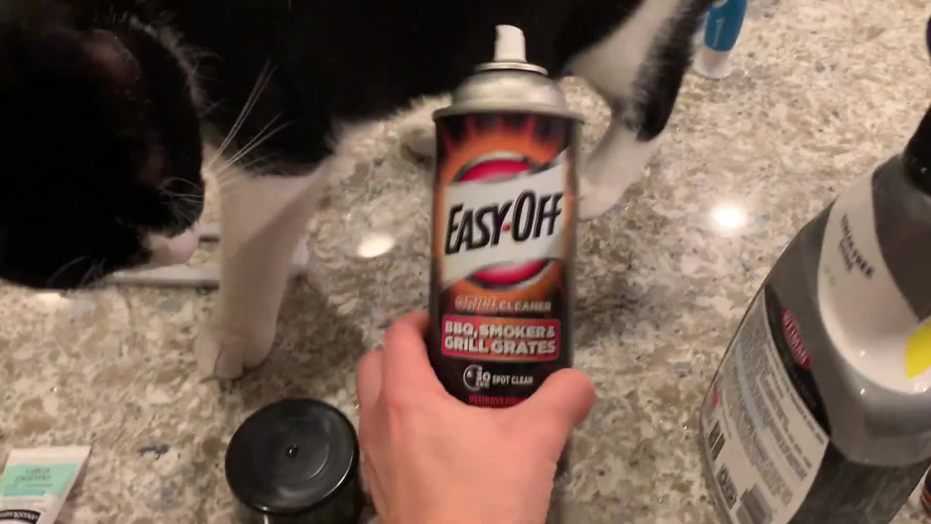 Easy-Off grill cleaner for BBQ