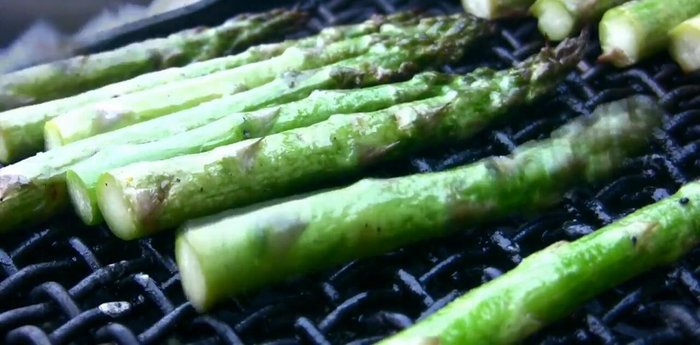Drizzle leftover marinade over asparagus, cover with tin foil, and let sit for 3 minutes before serving.