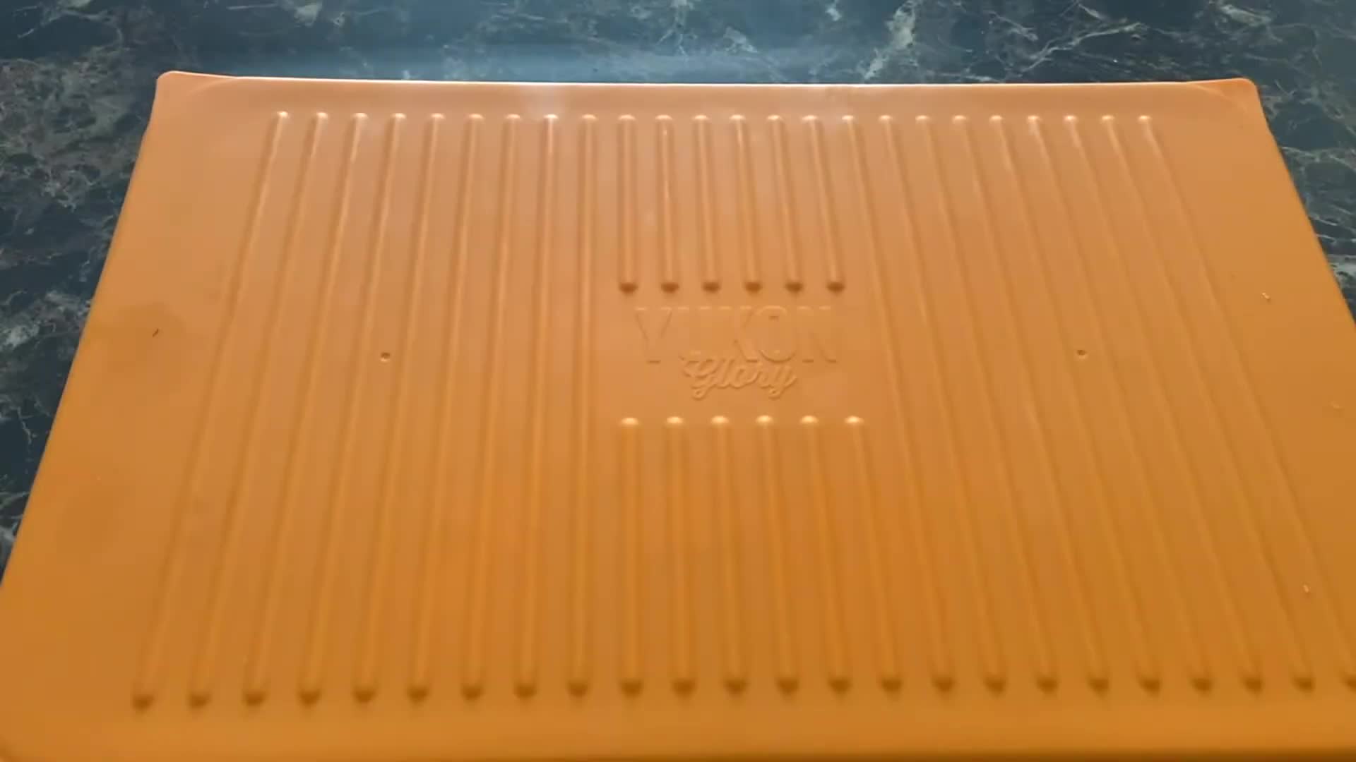 Close-up of the Yukon Glory double tray holder packaging.