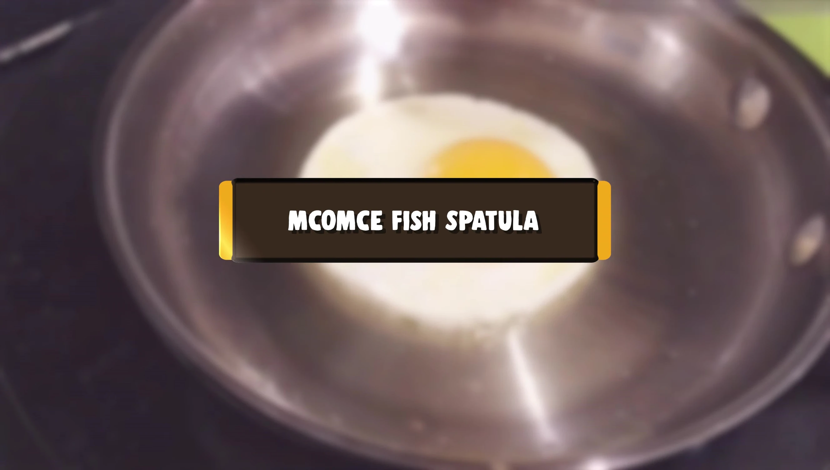 MComc Fish Spatula: The spatula in action