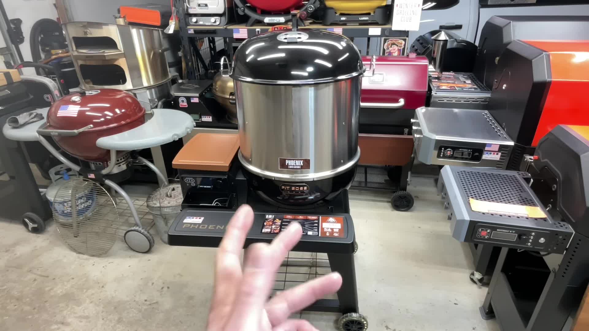Overview of the Pit Boss Phoenix grill