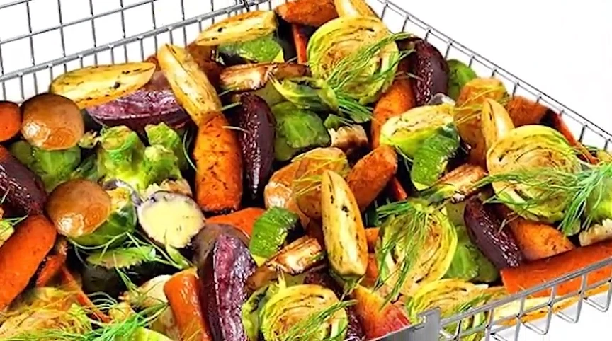 The extra-large grill basket highlighting its spacious size.