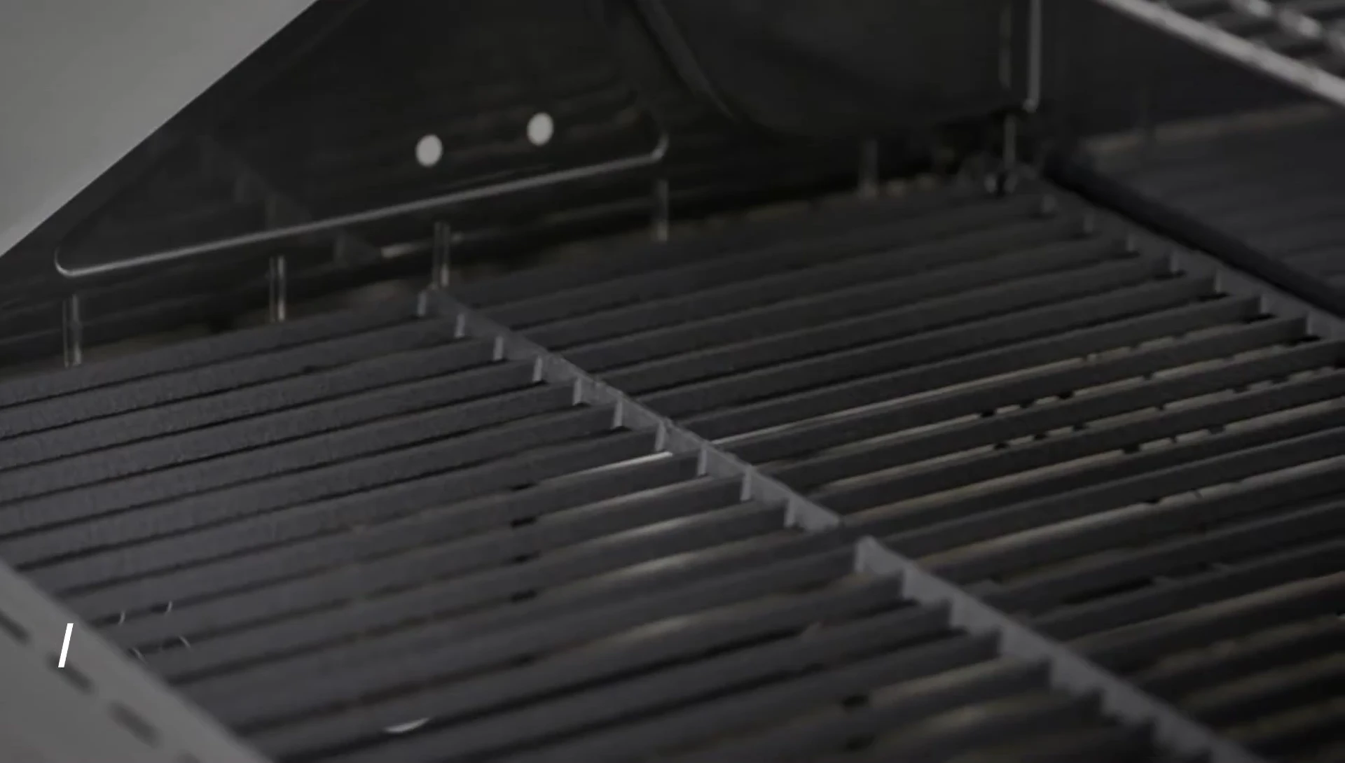 Close-up of the cooking grates