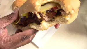 Ninja Foodi Deluxe: Baby Back Rib Sandwich Recipe & Review
