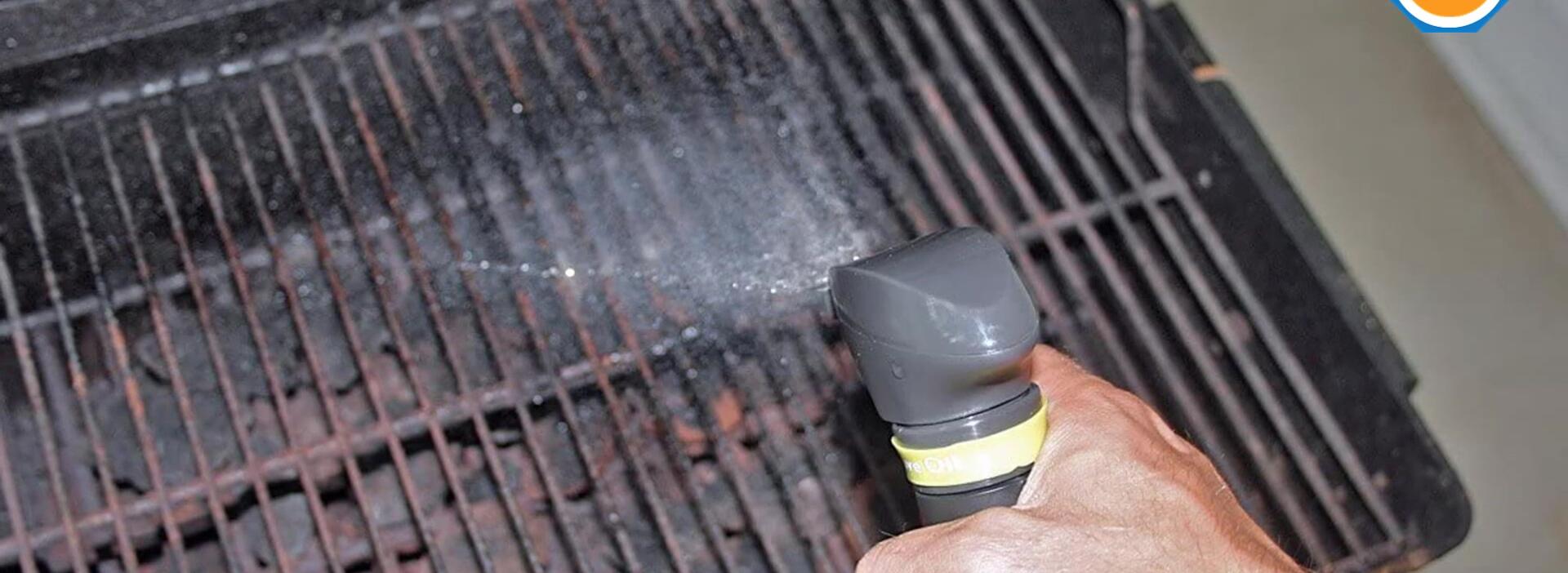 The Evo sprayer bottle highlighting the dishwasher-safe feature.