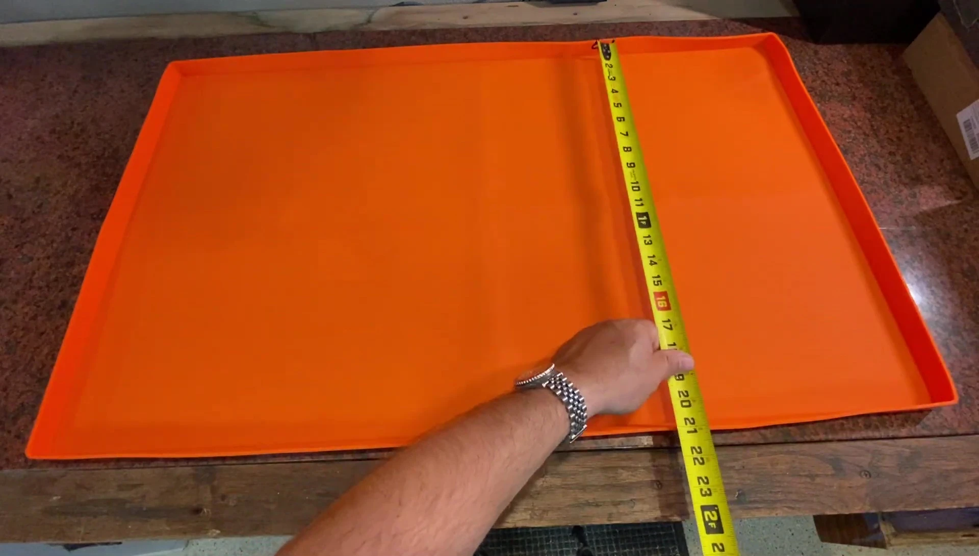 Griddle mat laid out showing its overall dimensions.