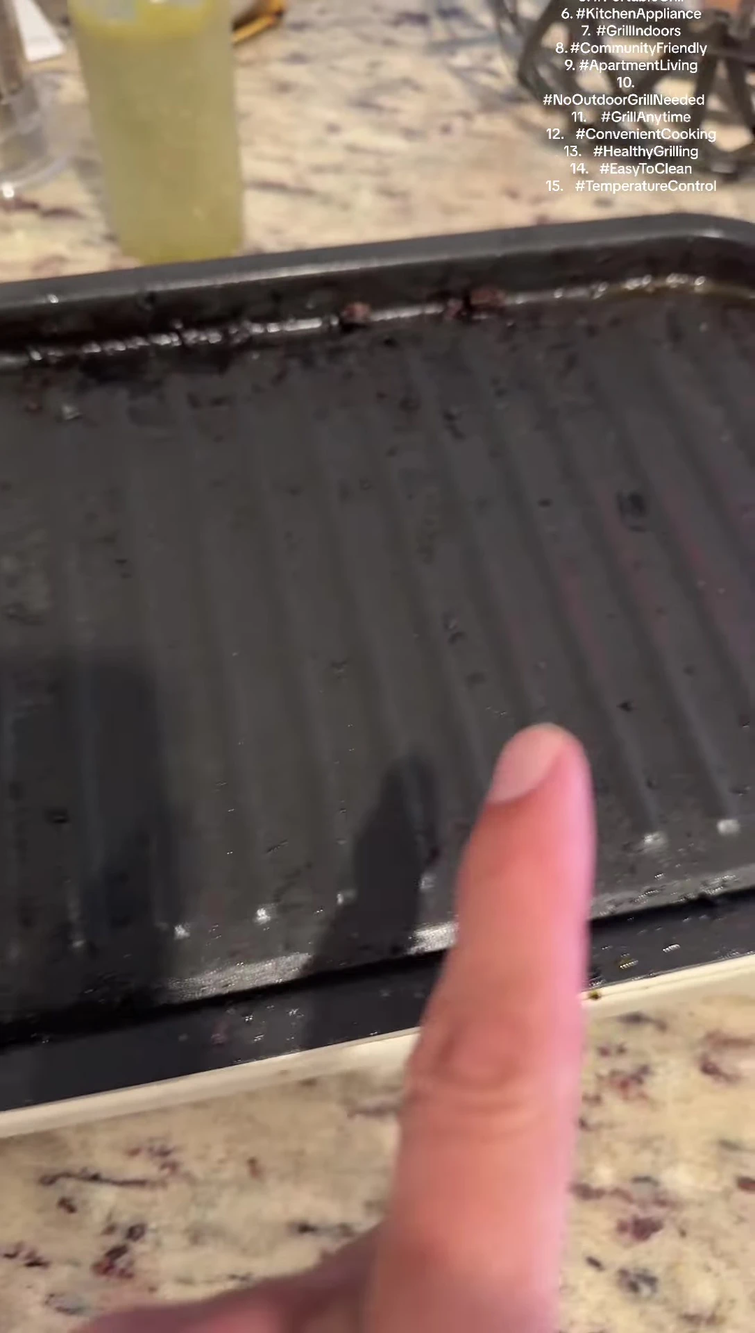 Image showing the ease of cleaning the grill.