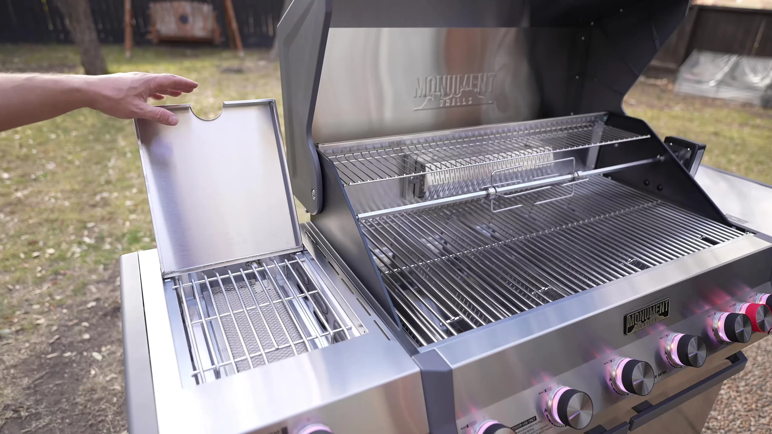 View of the side and rear infrared burners