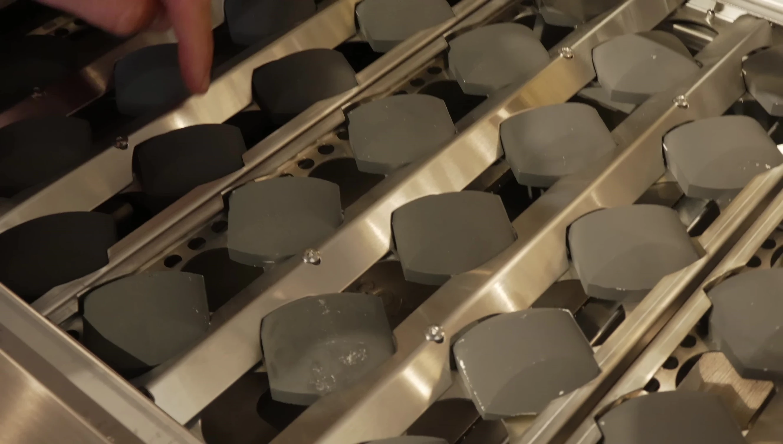 Close-up of the 'volcanic stone' heating grids.