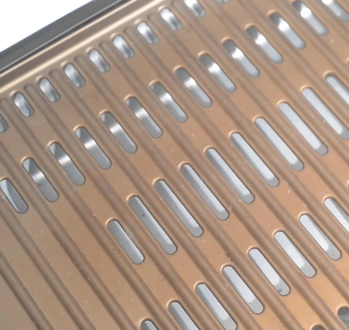 Close-up of the non-stick surface.