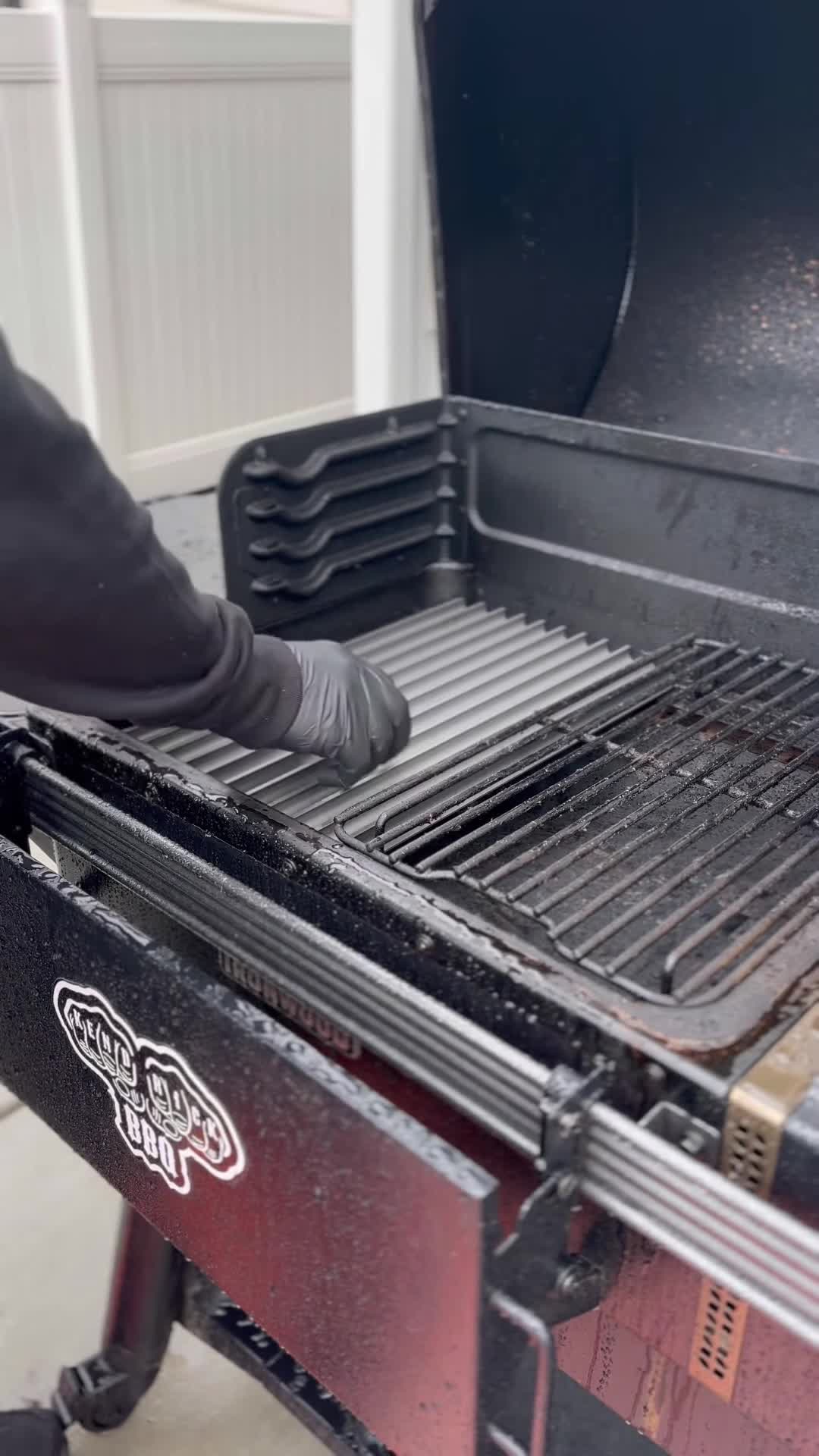 Temperature setting of 225 degrees on the Traeger grill.