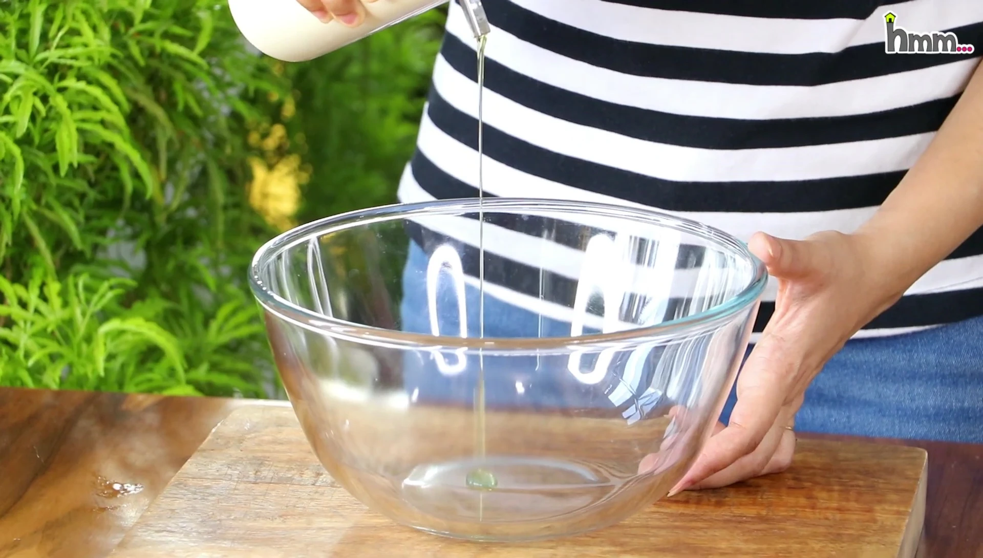 Cleaning supplies: bowl, dish soap, water