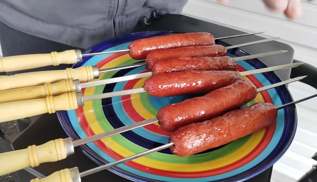 Final shot of the cooked hotdogs
