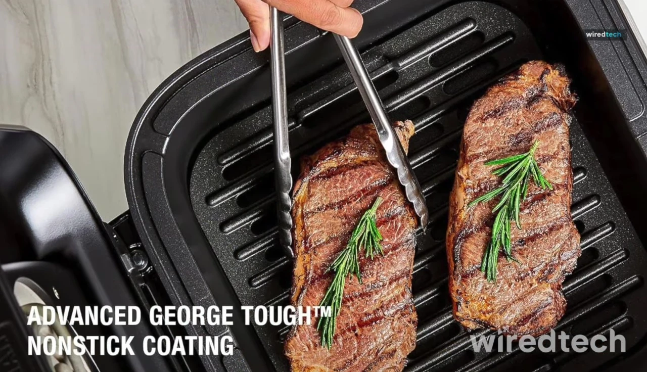 Highlighting the easy-clean features of the George Foreman Beyond Grill