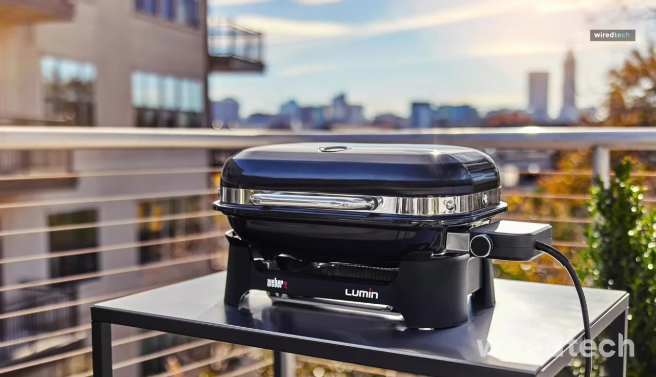 Demonstration of the Weber Lumen's easy cleaning process