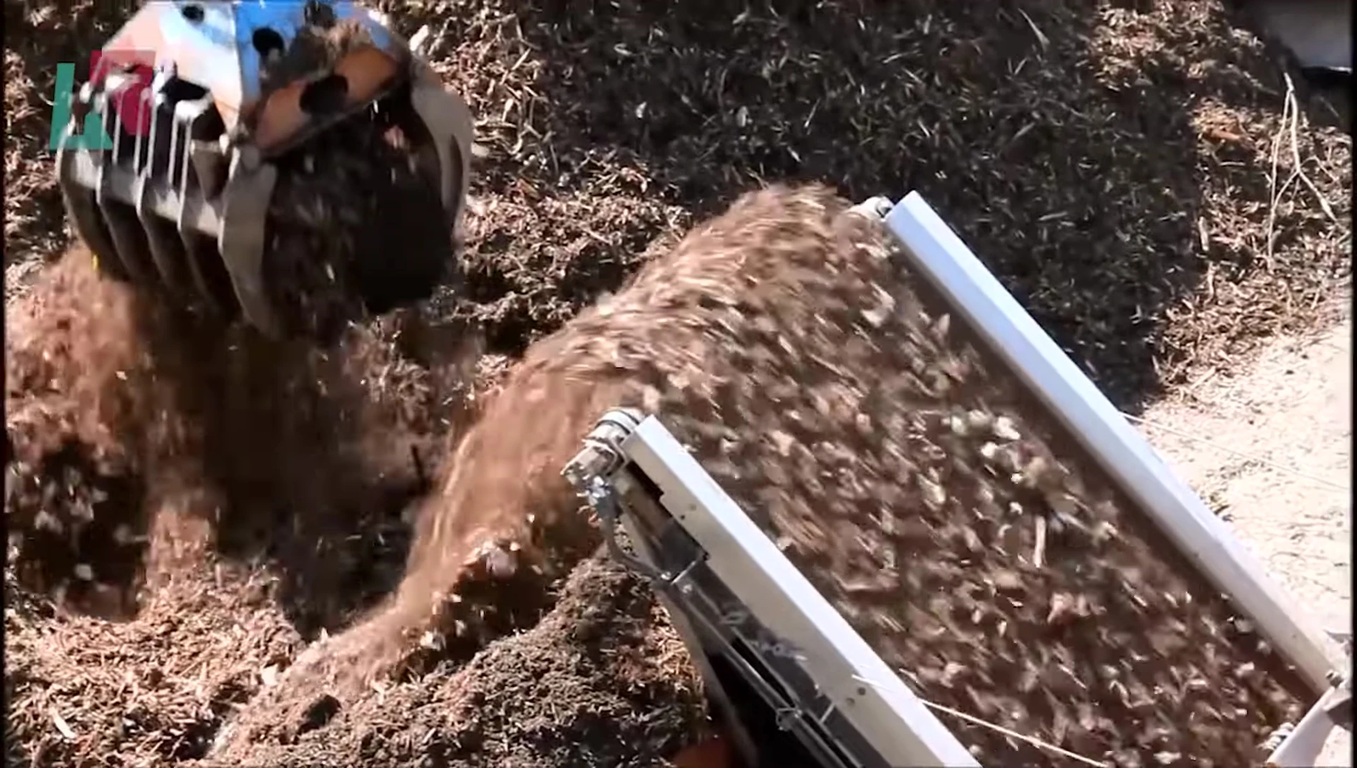The Doppstadt AK-430 stump grinder showcasing its high-speed operation.