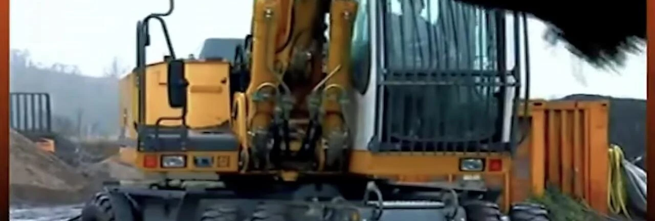 The Dopstad DW360 industrial wood chipper in action.