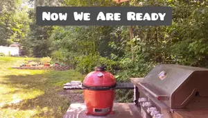 Kamado Grill Lighting Techniques: Chimney Starter vs. Direct Method