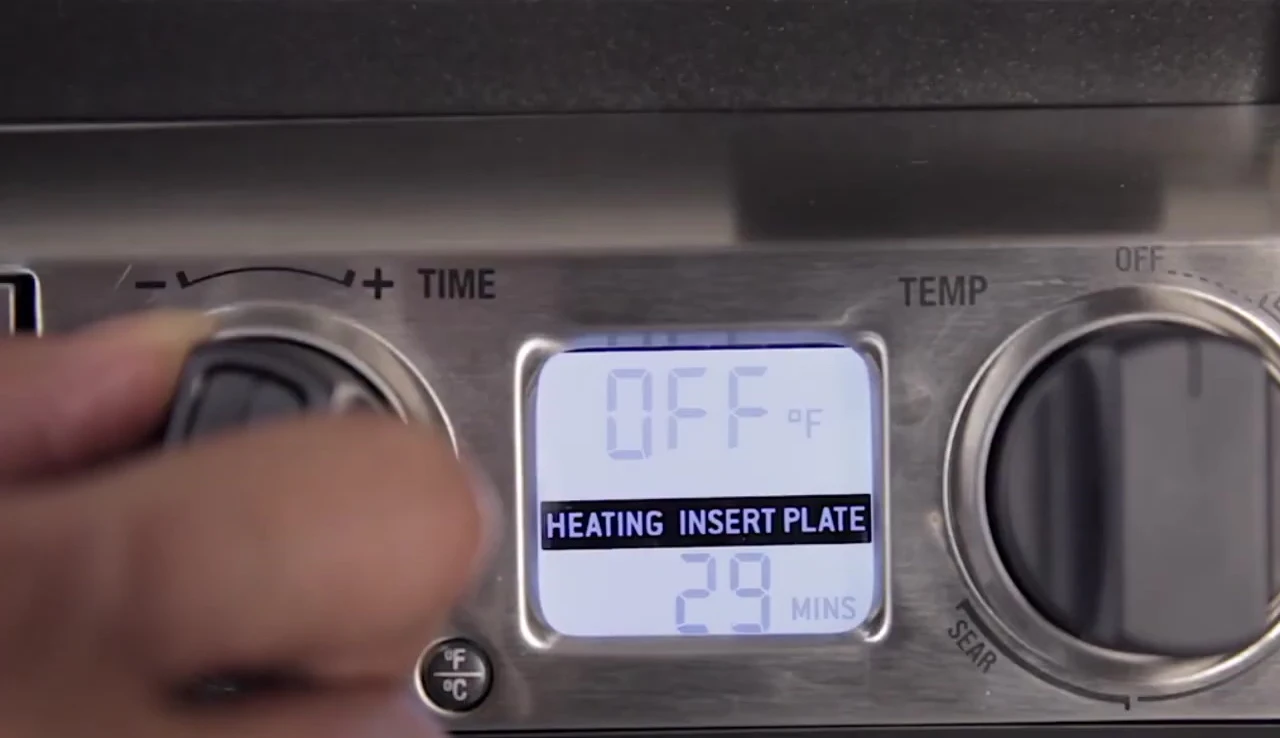 Close-up of the Breville grill plates and height adjustment