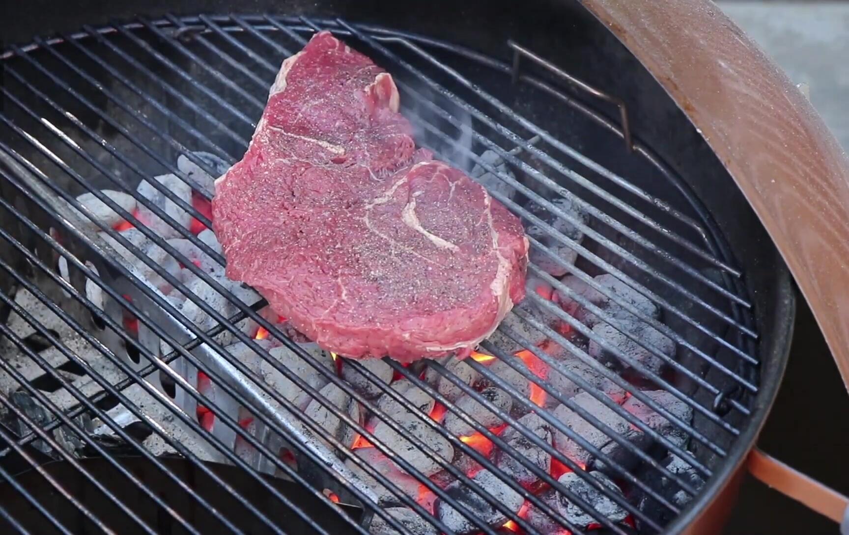 Showcasing the high-quality material of the grill