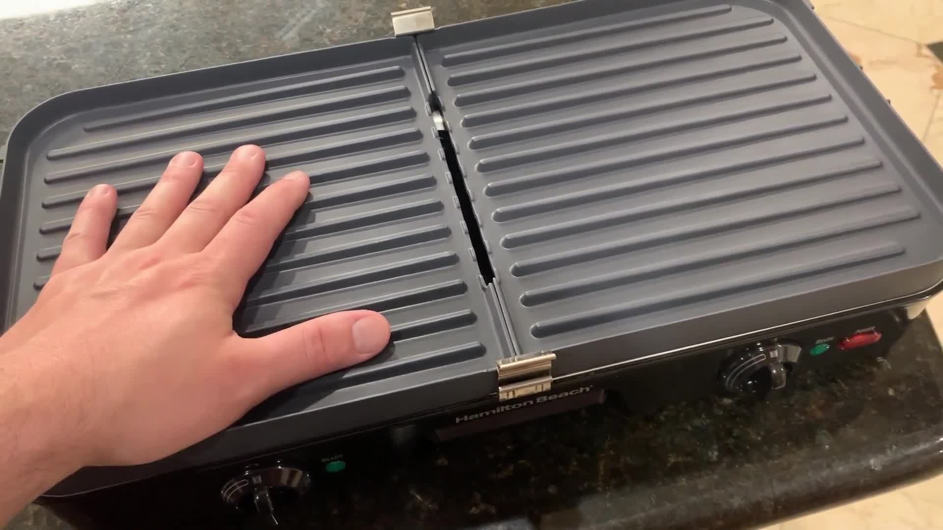 Close-up of the grill side of the Hamilton Beach 3-in-1