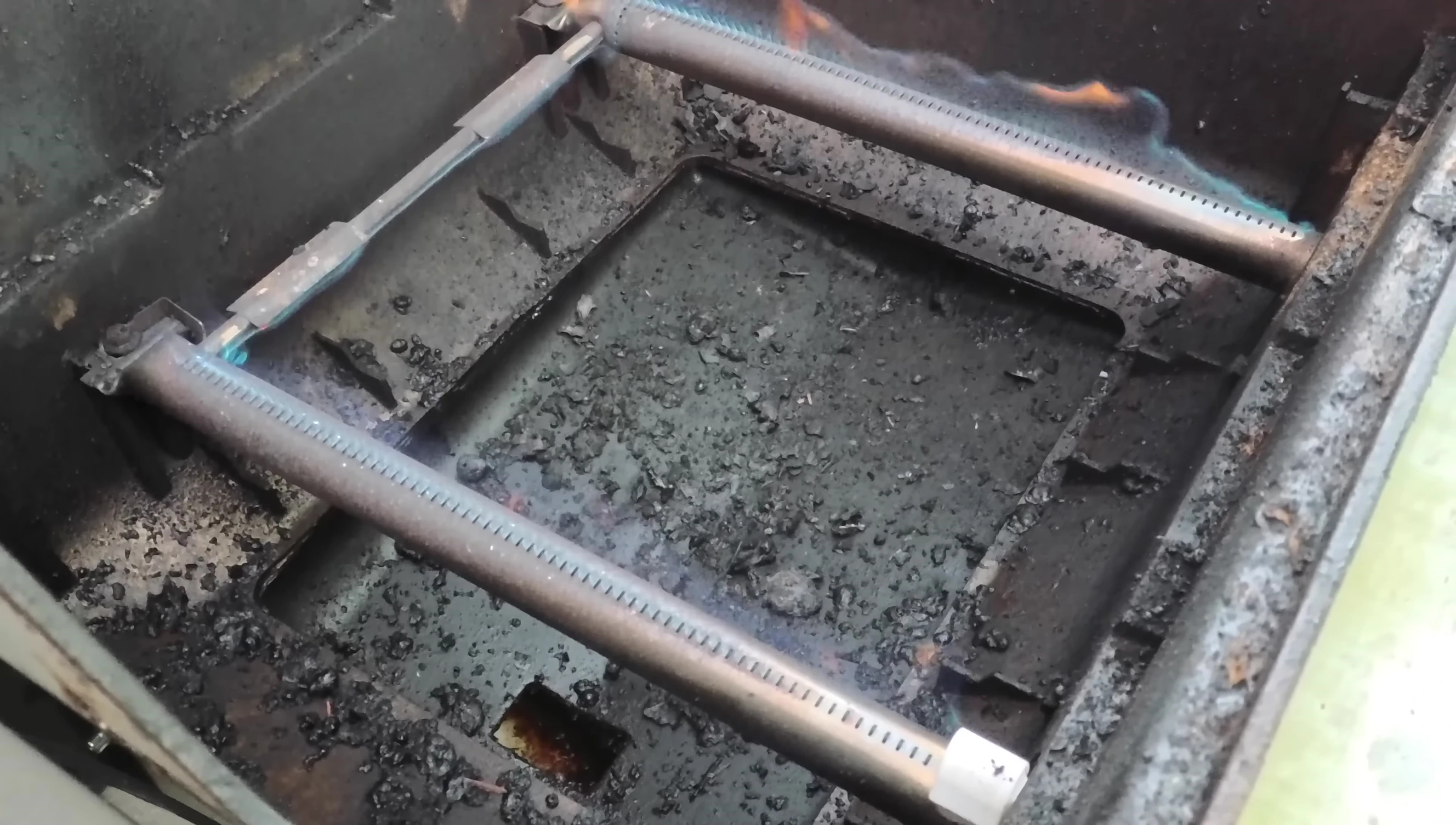 Screenshot showing a strong, consistent grill flame