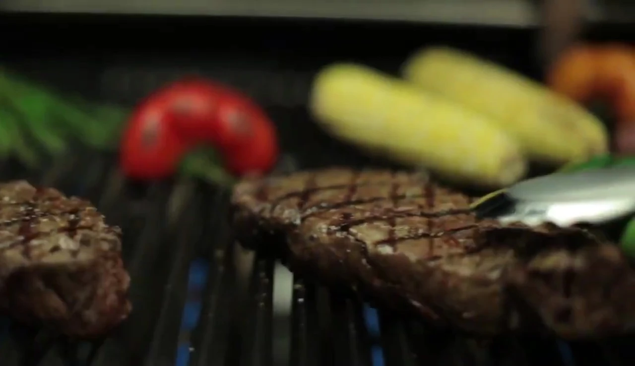 Adjusting temperature for steak cooking